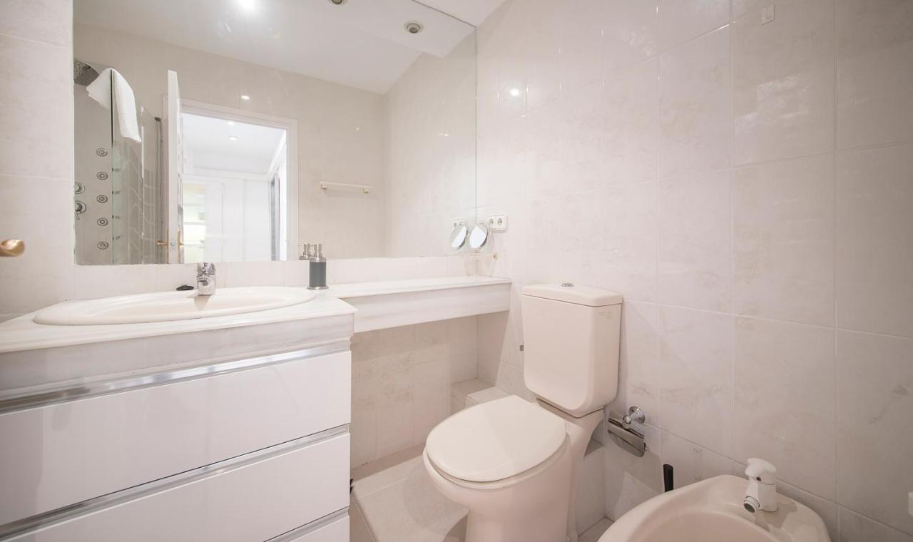 Tarracohomes-Apartamento En Salou Con Vistas Al Mar Y Ac Ngoại thất bức ảnh